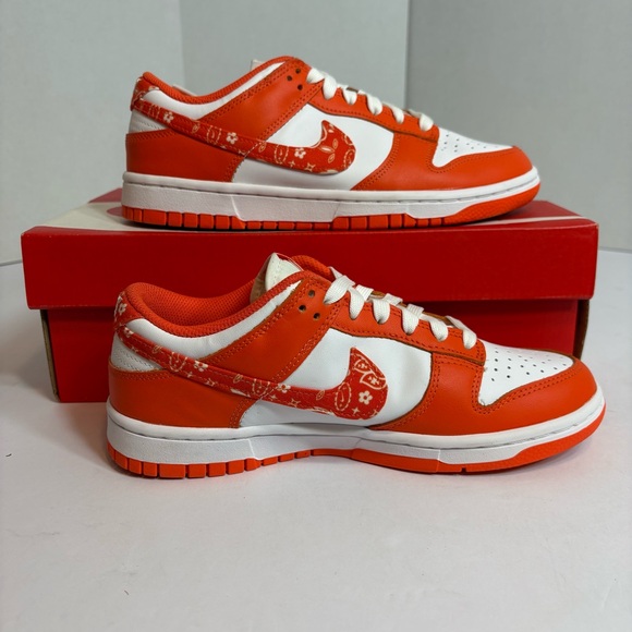 Nike Dunk Low ESS White Rush Orange Bandana Swoosh NEW W8 M6.5 - Picture 3 of 7